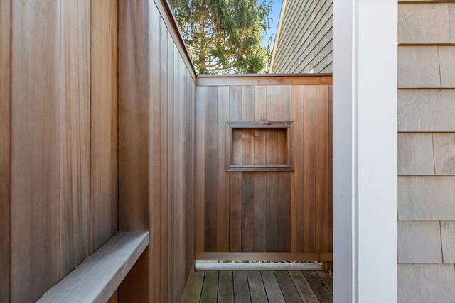 18 Captain Stanley Rd, Yarmouth, MA 02664