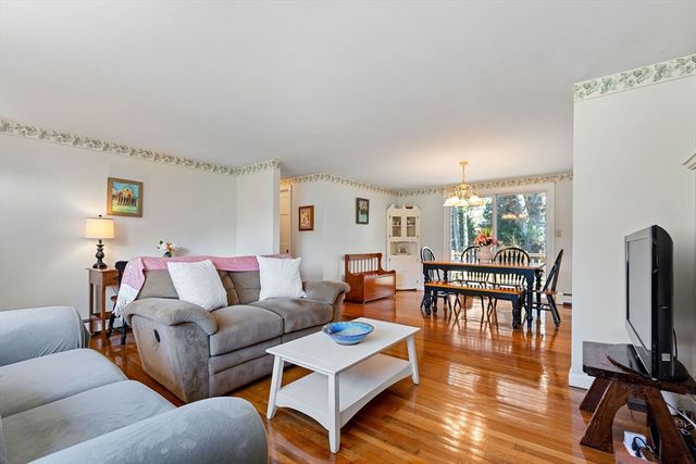 18 Captain Stanley Rd, Yarmouth, MA 02664