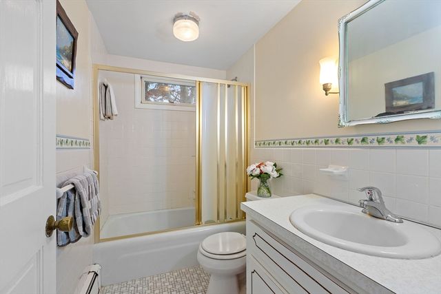 18 Captain Stanley Rd, Yarmouth, MA 02664