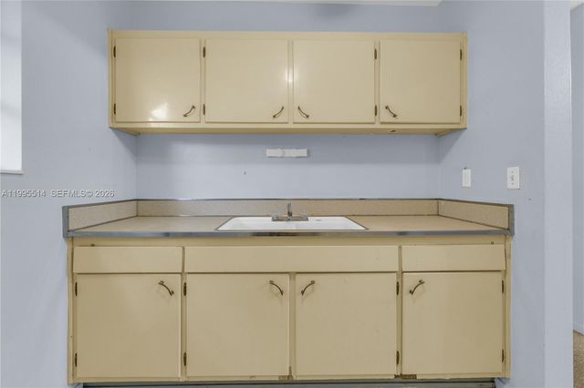 508 Antioch Ave 17, Fort Lauderdale, FL 33304