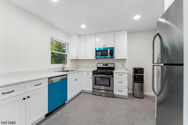 87 Berkshire Ave, Rockaway Twp., NJ 07801