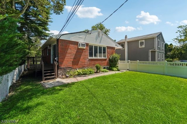 87 Berkshire Ave, Rockaway Twp., NJ 07801