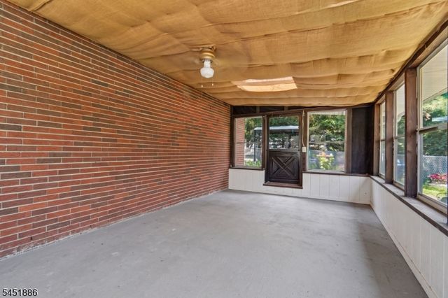 87 Berkshire Ave, Rockaway Twp., NJ 07801