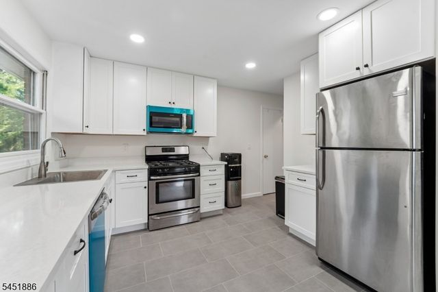 87 Berkshire Ave, Rockaway Twp., NJ 07801