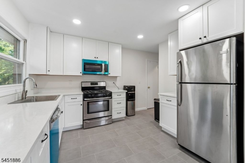 87 Berkshire Ave, Rockaway Twp., NJ 07801 — photo 5