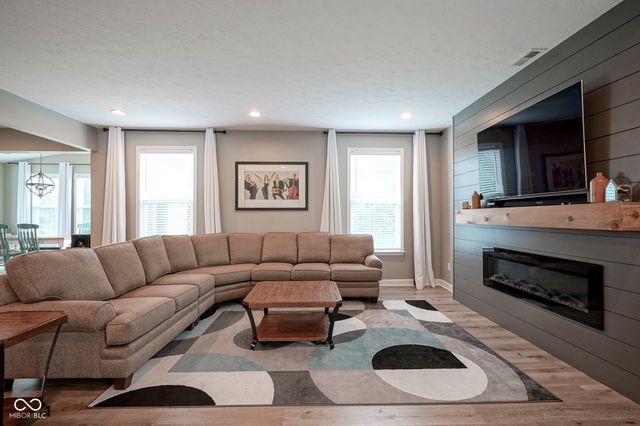 548 Gosford Court, Westfield, IN 46074