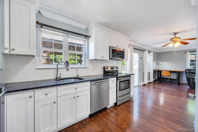 14 Cherry Road, Rocky Point, NY 11778