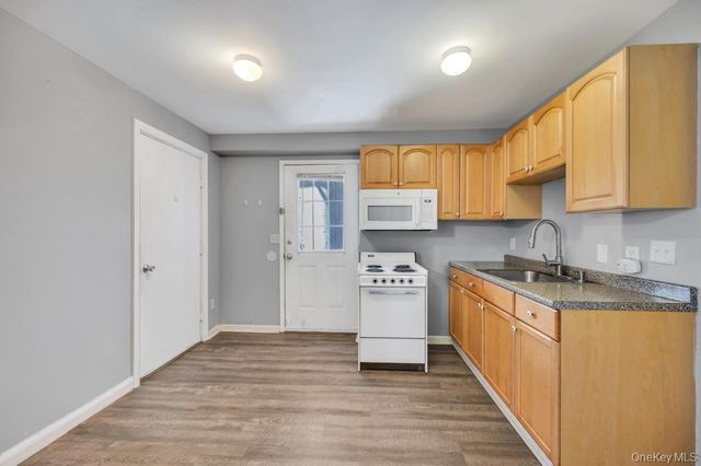 14 Cherry Road, Rocky Point, NY 11778