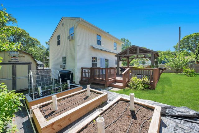 14 Cherry Road, Rocky Point, NY 11778