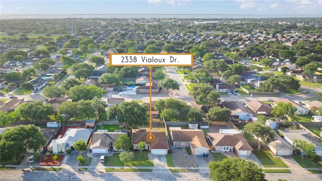 2338 Vialoux Dr, Corpus Christi, TX 78418