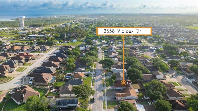 2338 Vialoux Dr, Corpus Christi, TX 78418