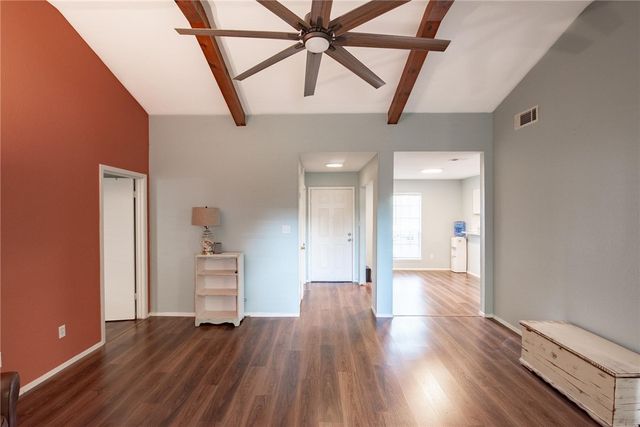 2338 Vialoux Dr, Corpus Christi, TX 78418