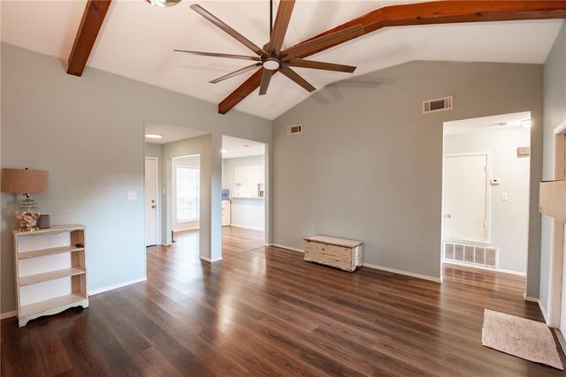 2338 Vialoux Dr, Corpus Christi, TX 78418