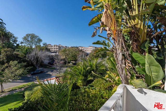 1914 Fairburn Avenue, Los Angeles, CA 90025