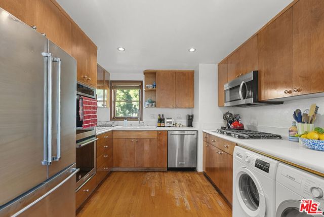 1914 Fairburn Avenue, Los Angeles, CA 90025