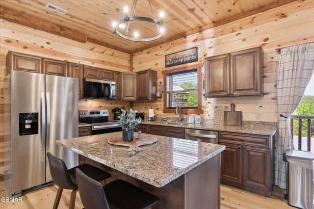 753 Bethlehem Way, Sevierville, TN 37876