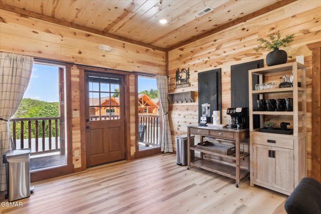 753 Bethlehem Way, Sevierville, TN 37876