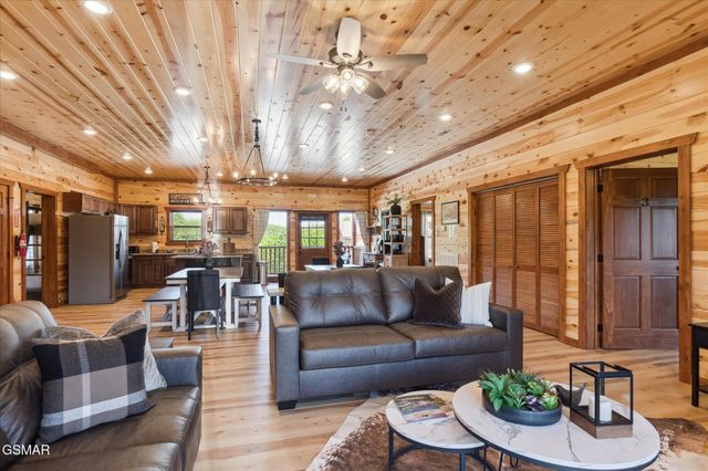 753 Bethlehem Way, Sevierville, TN 37876