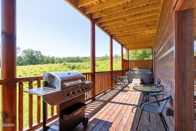 753 Bethlehem Way, Sevierville, TN 37876