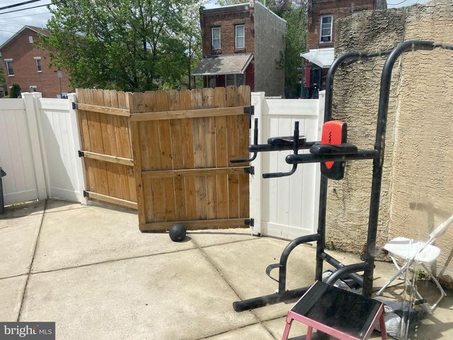 4518-00 LANCASTER AVE, Philadelphia, PA 19131