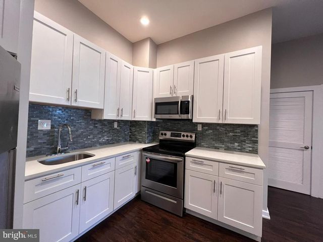 4518-00 LANCASTER AVE, Philadelphia, PA 19131