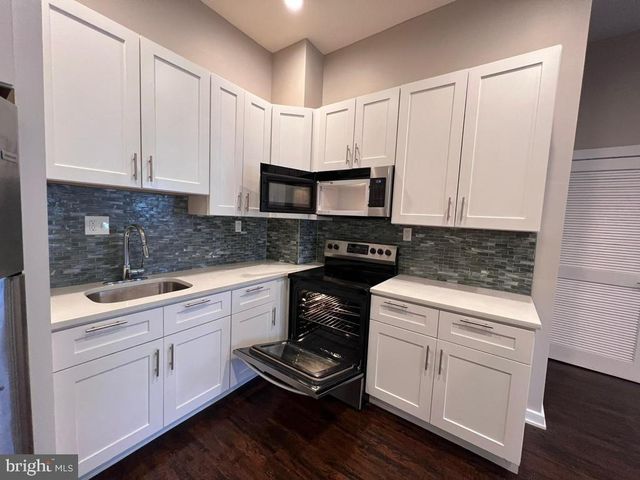 4518-00 LANCASTER AVE, Philadelphia, PA 19131
