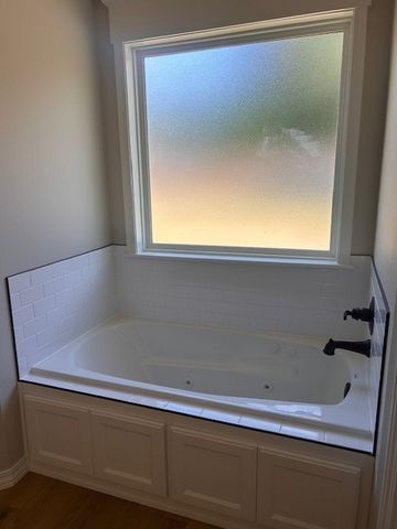 2407 Logan Court, Russellville, AR 72801