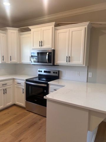 2407 Logan Court, Russellville, AR 72801