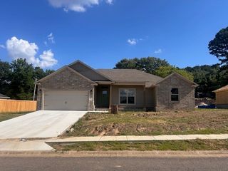 2407 Logan Court, Russellville, AR 72801