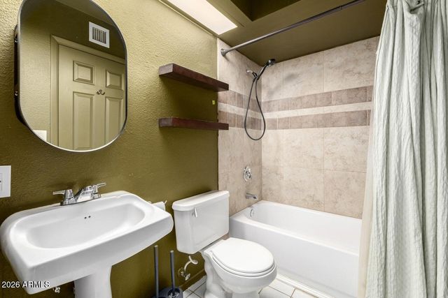 925 N COLLEGE Avenue G225, Tempe, AZ 85288