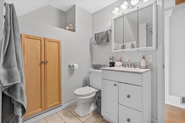 939 Greenfield AVENUE, Waukesha, WI 53186