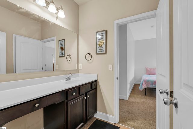 389 Heritage Point Drive, Simpsonville, SC 29681