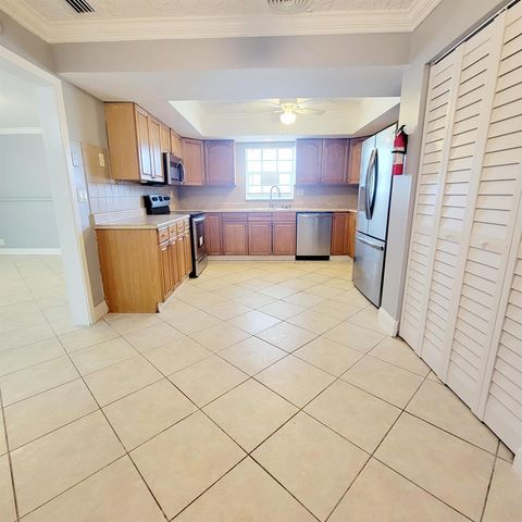 2021 NW 64th Avenue Unit a, Sunrise, FL 33313