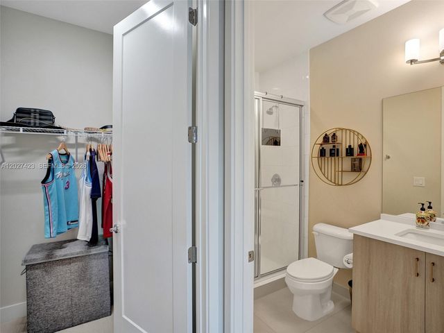 8642 Swinley Forest Way, Boca Raton, FL 33434