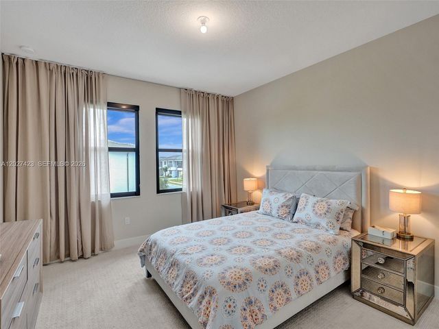 8642 Swinley Forest Way, Boca Raton, FL 33434