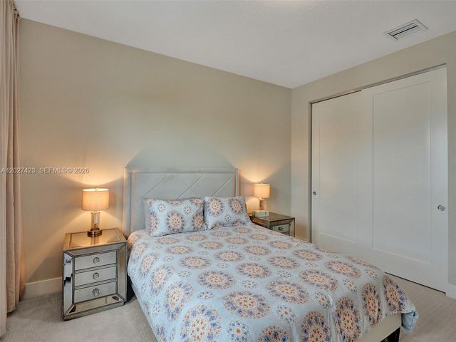 8642 Swinley Forest Way, Boca Raton, FL 33434