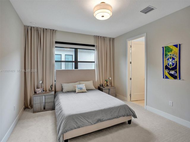 8642 Swinley Forest Way, Boca Raton, FL 33434