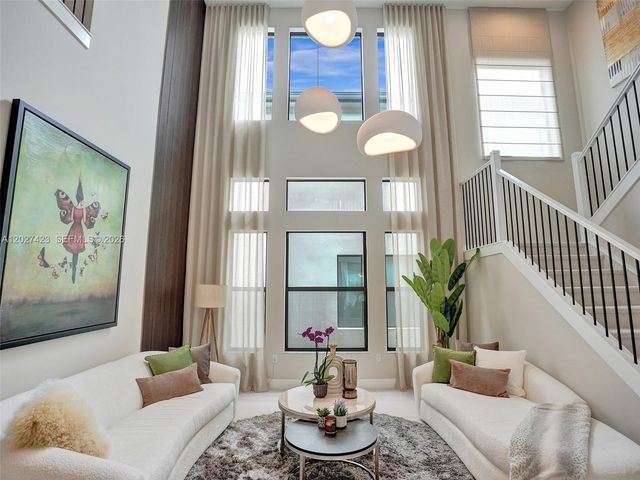 8642 Swinley Forest Way, Boca Raton, FL 33434