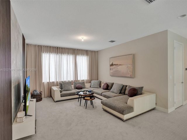 8642 Swinley Forest Way, Boca Raton, FL 33434