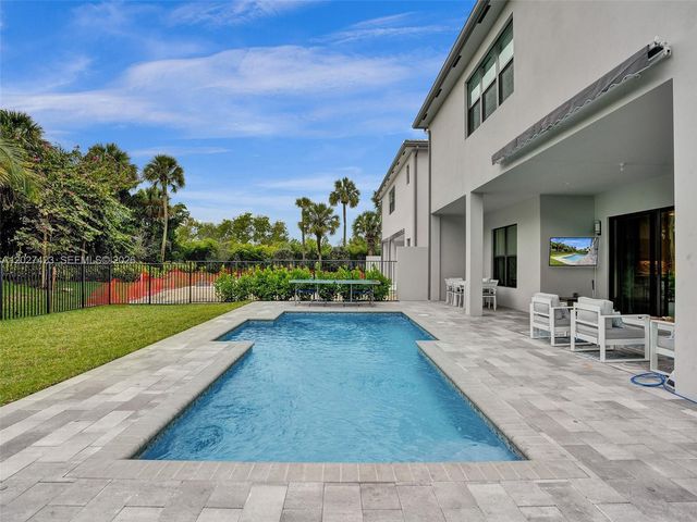 8642 Swinley Forest Way, Boca Raton, FL 33434
