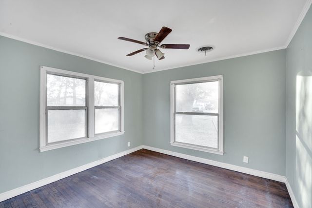 112 Barger Drive, Waxahachie, TX 75165