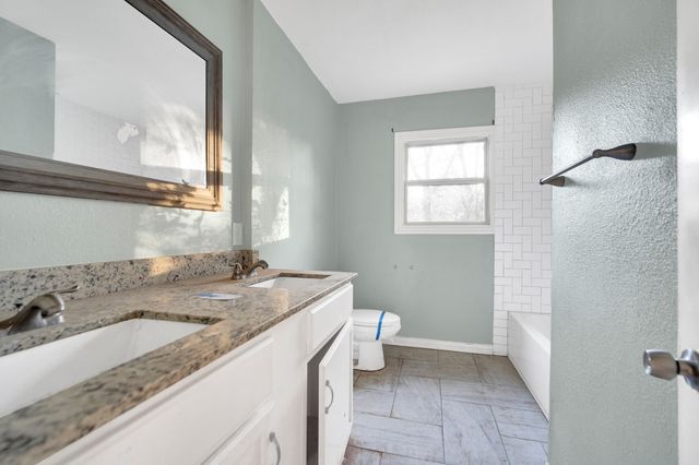 112 Barger Drive, Waxahachie, TX 75165