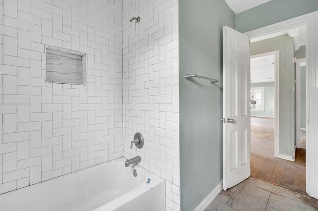 112 Barger Drive, Waxahachie, TX 75165