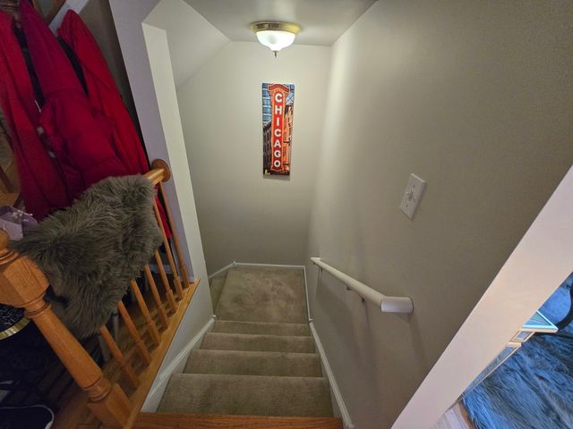 494 Vaughn Circle, Aurora, IL 60502