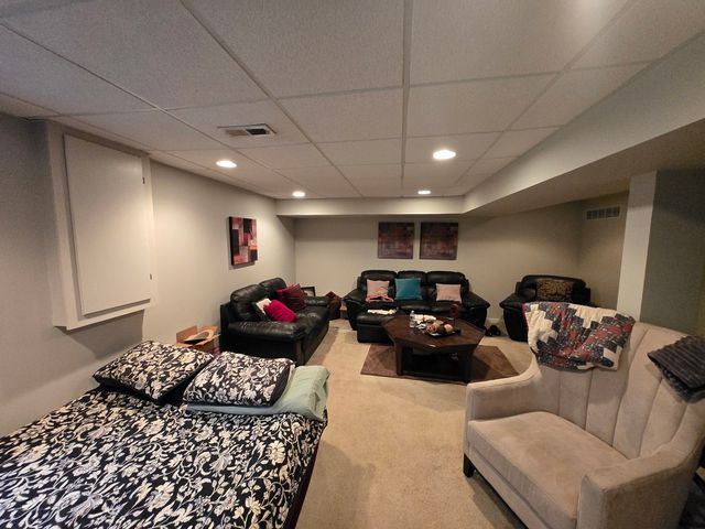 494 Vaughn Circle, Aurora, IL 60502
