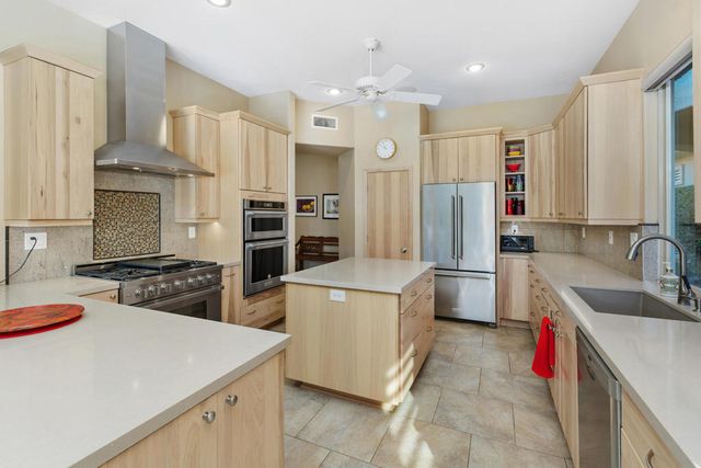 223 Kavenish Drive, Rancho Mirage, CA 92270