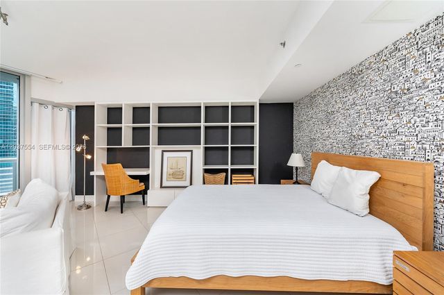 475 Brickell Ave 2908, Miami, FL 33131