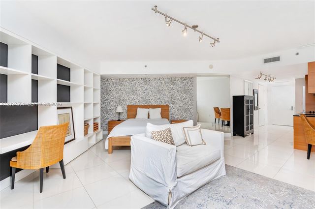 475 Brickell Ave 2908, Miami, FL 33131