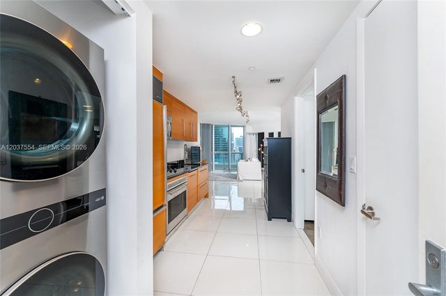 475 Brickell Ave 2908, Miami, FL 33131
