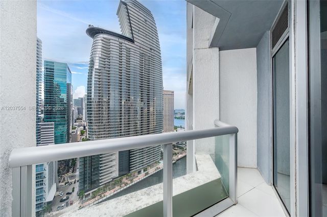 475 Brickell Ave 2908, Miami, FL 33131